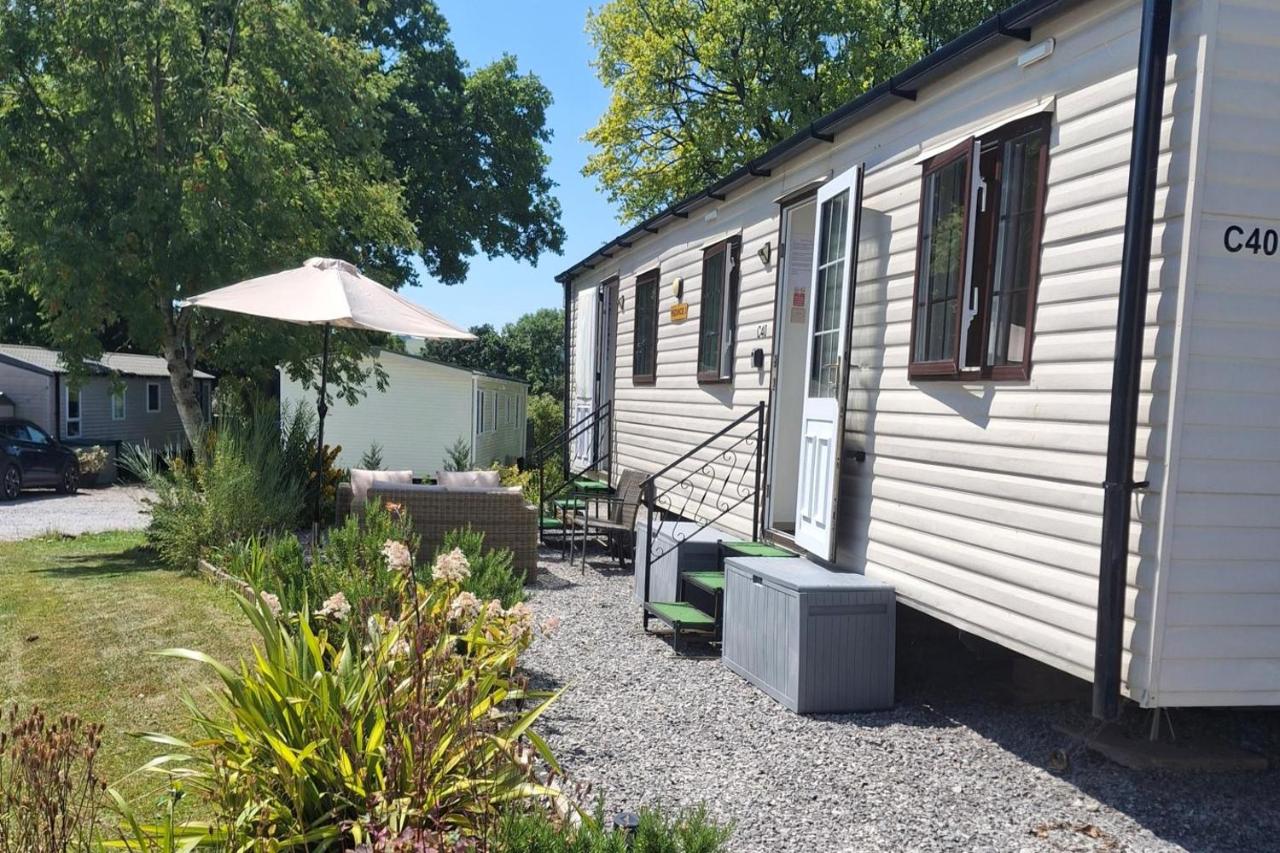 Llanarmon-yn-Ial Mold 3-Bed Caravan Sleeps 6 - B&B Llandegla