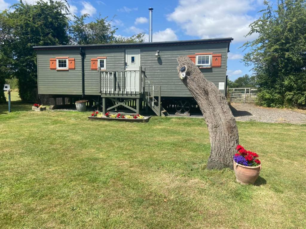 Natures Nook - Luxury XL Wagon Louth Lincolnshire - B&B Louth