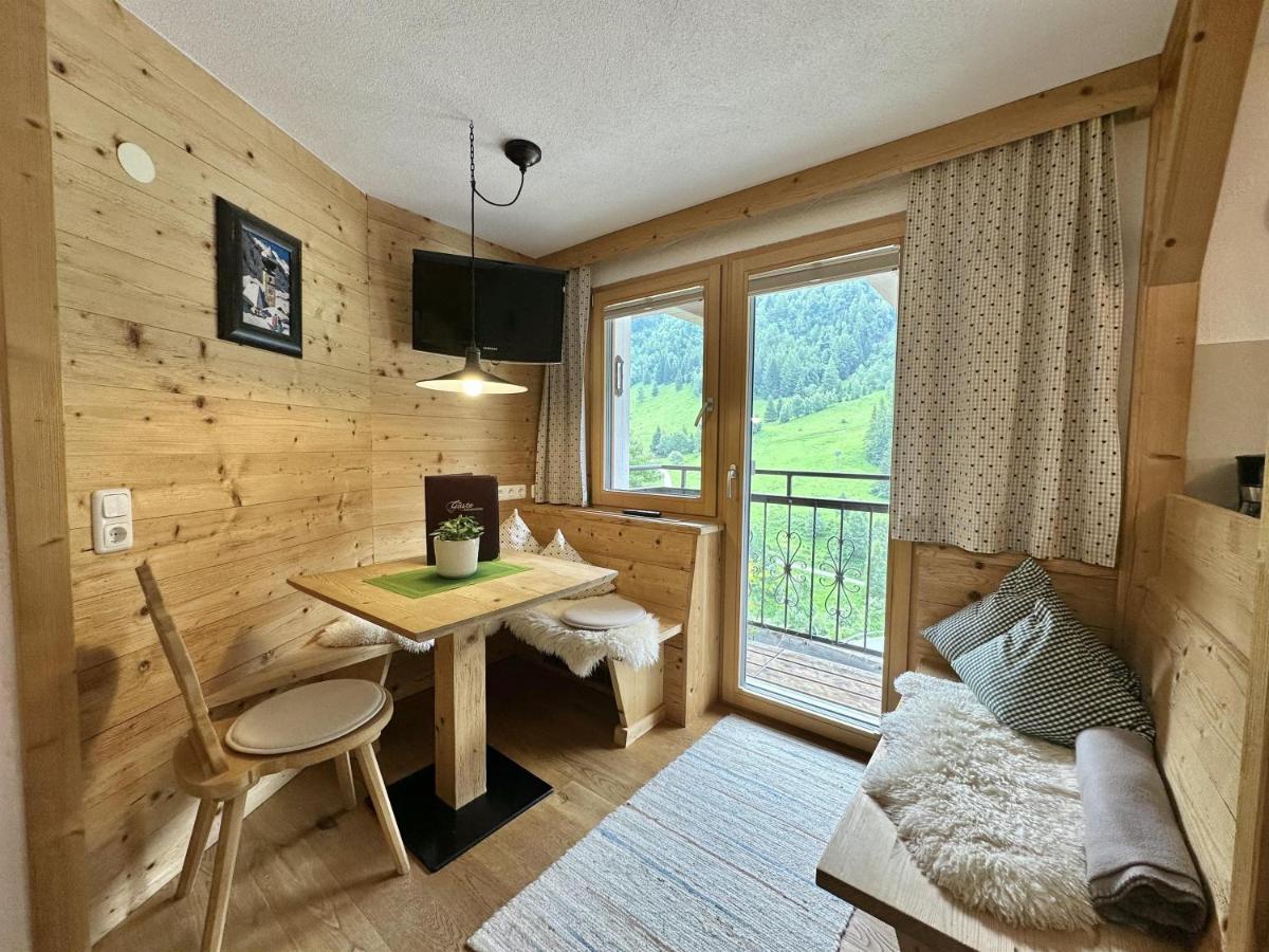 Apartment mit 1 Schlafzimmer und Dusche