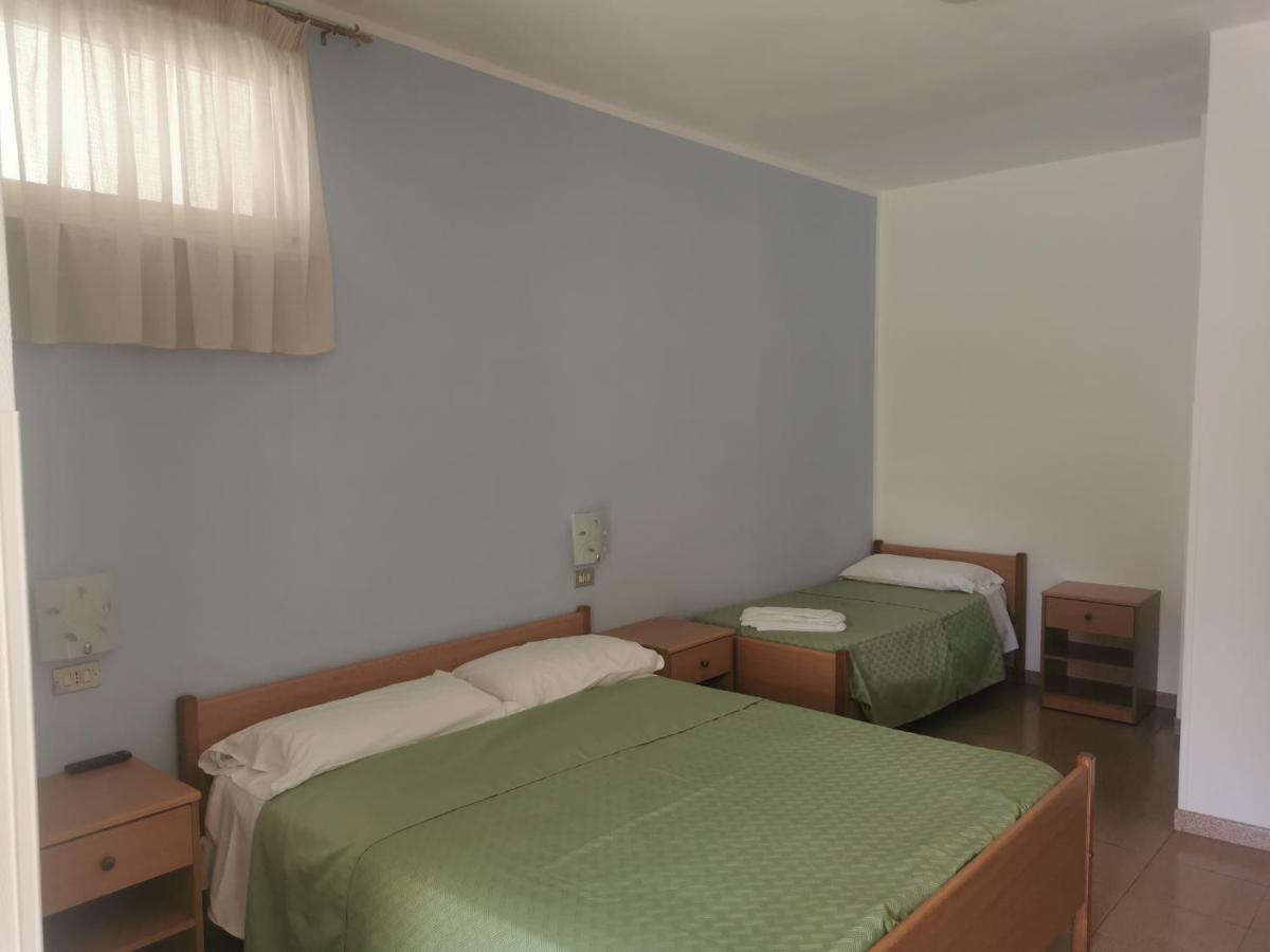 Dreibettzimmer