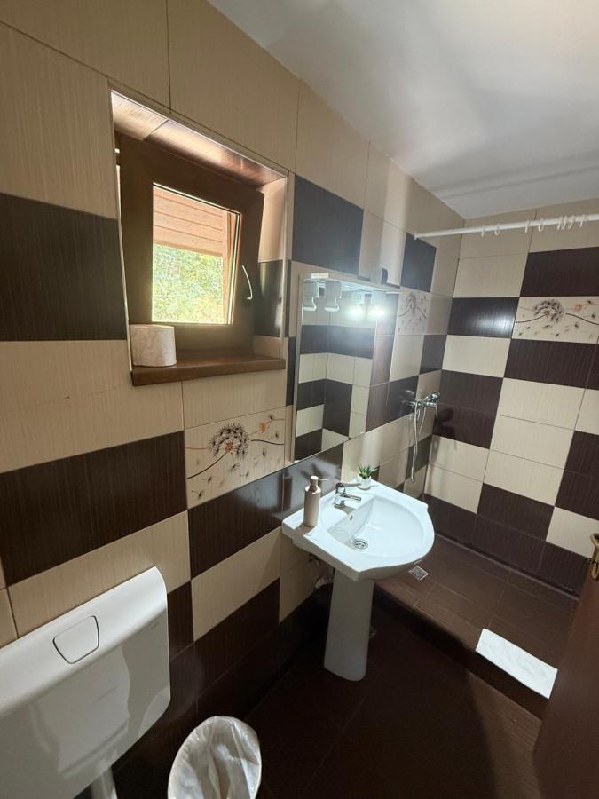 Pensiunea Iulia - B&B