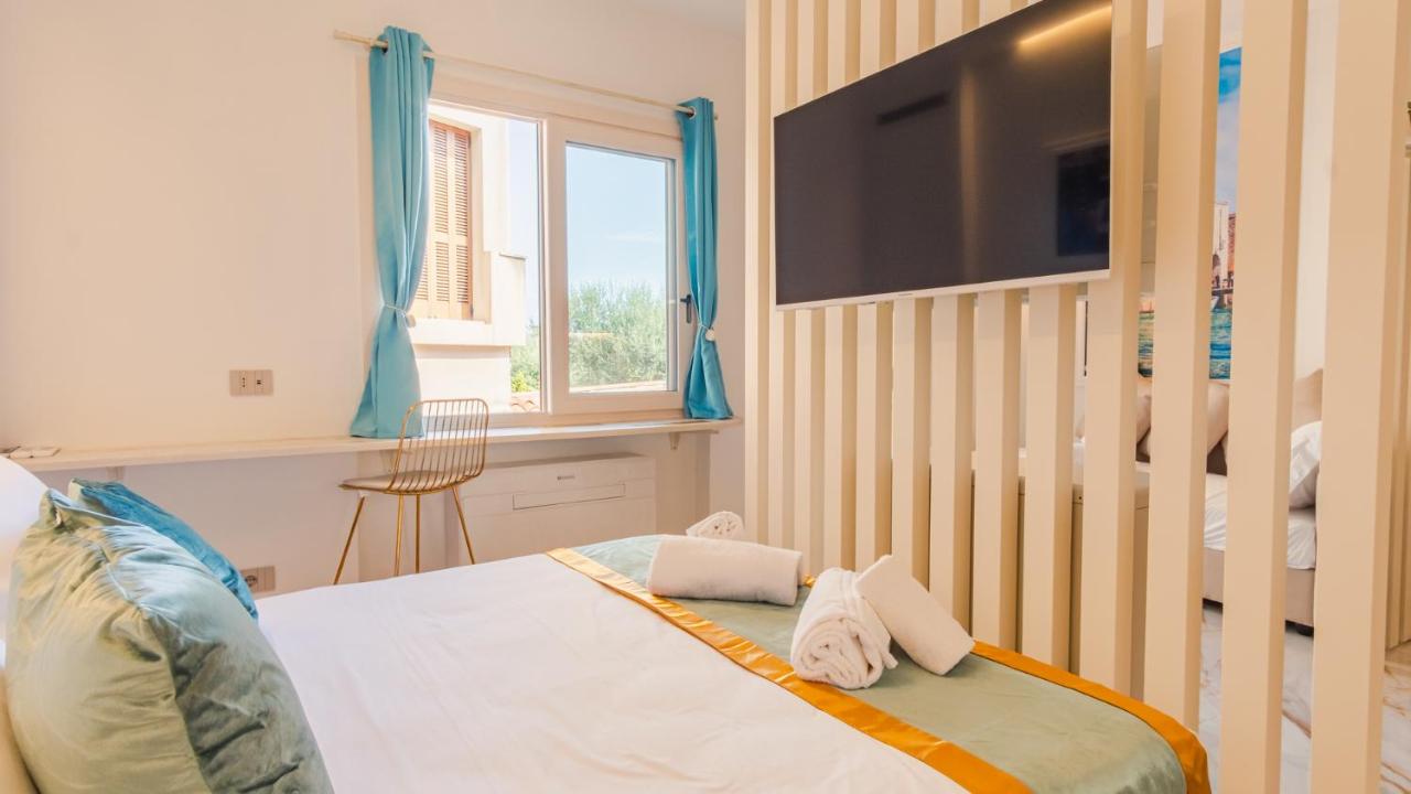 Suite Sirmione Studio - Italian Homing - B&B Sirmione