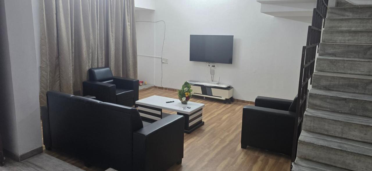 Vista homez - Ferienwohnung Aurangabad