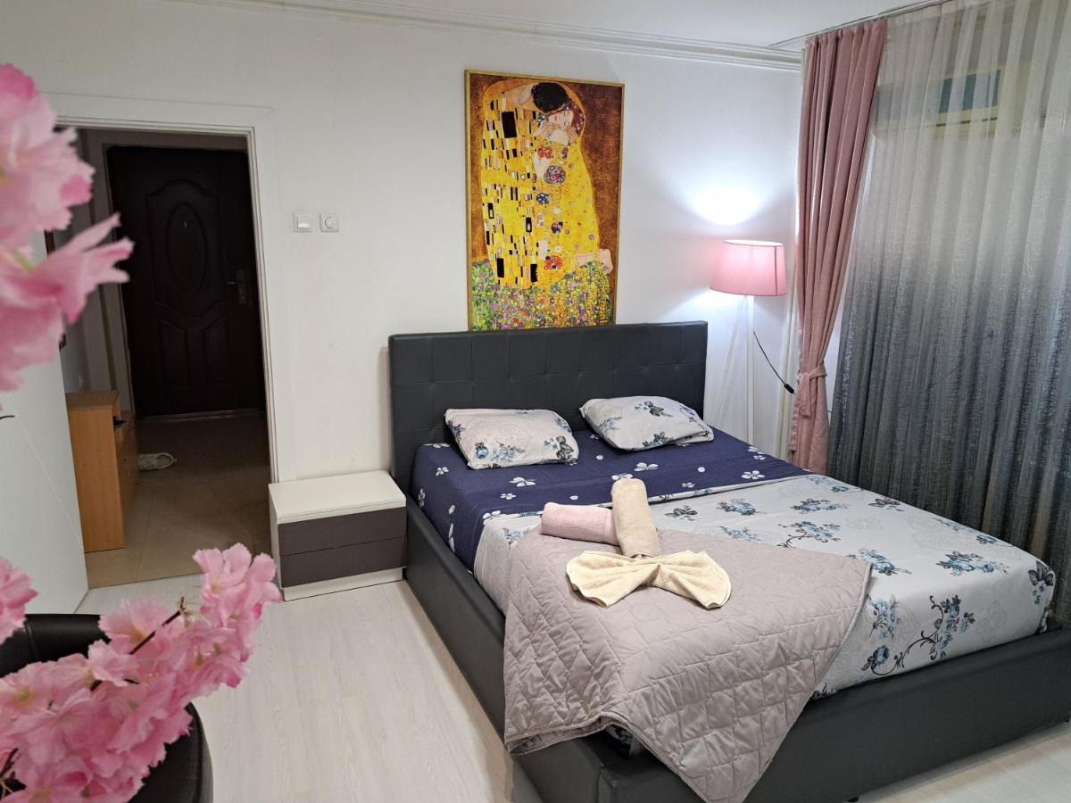 Skopje Lux Apartments - Bed and Breakfast Skopje