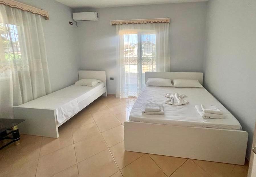 Kamer met Kingsize Bed en Balkon