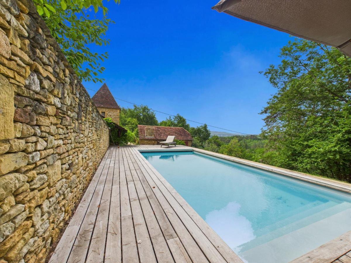 Belle maison avec piscine chauffée pour 6 - B&B