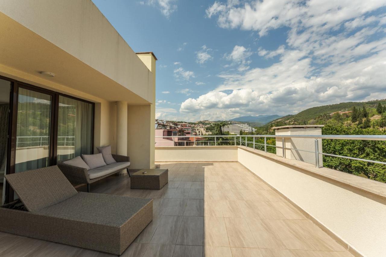 Two-Bedroom Apartment with River View