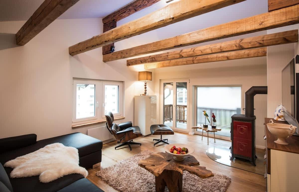 Stylisches Chalet an Top Lage - Bed and Breakfast Zermatt