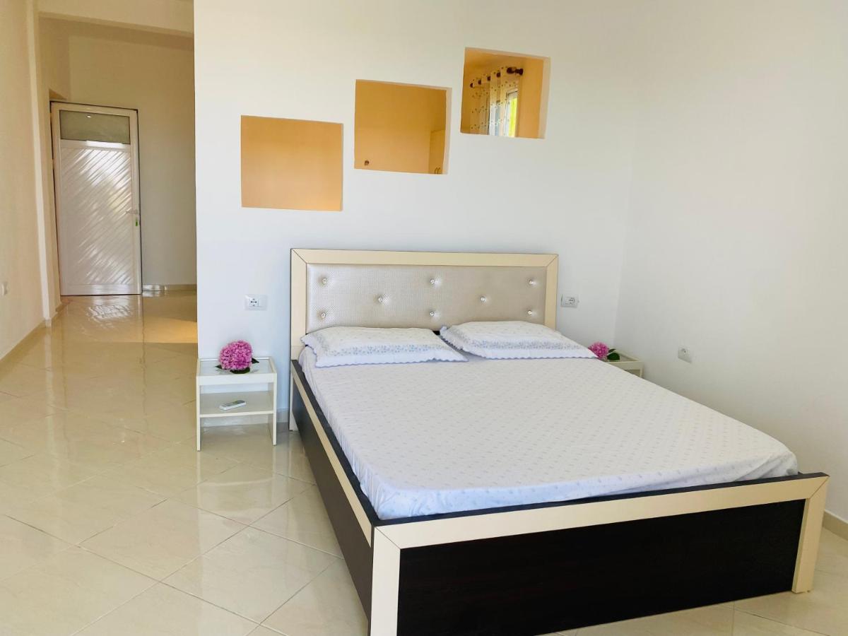 One-Bedroom Apartment - Sea Side