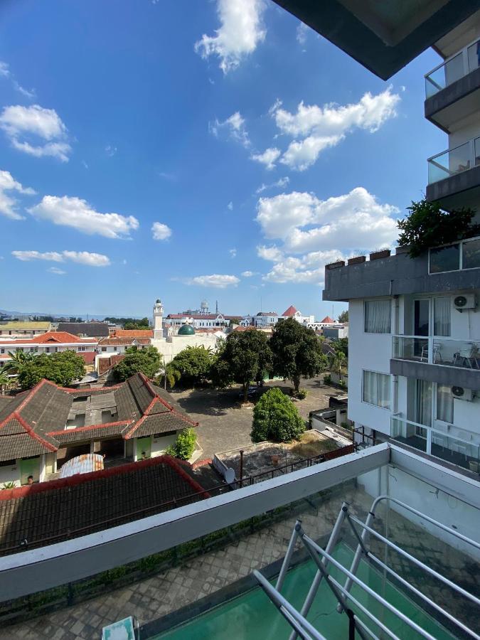 Point Blue By Vivo Apartemen - B&B