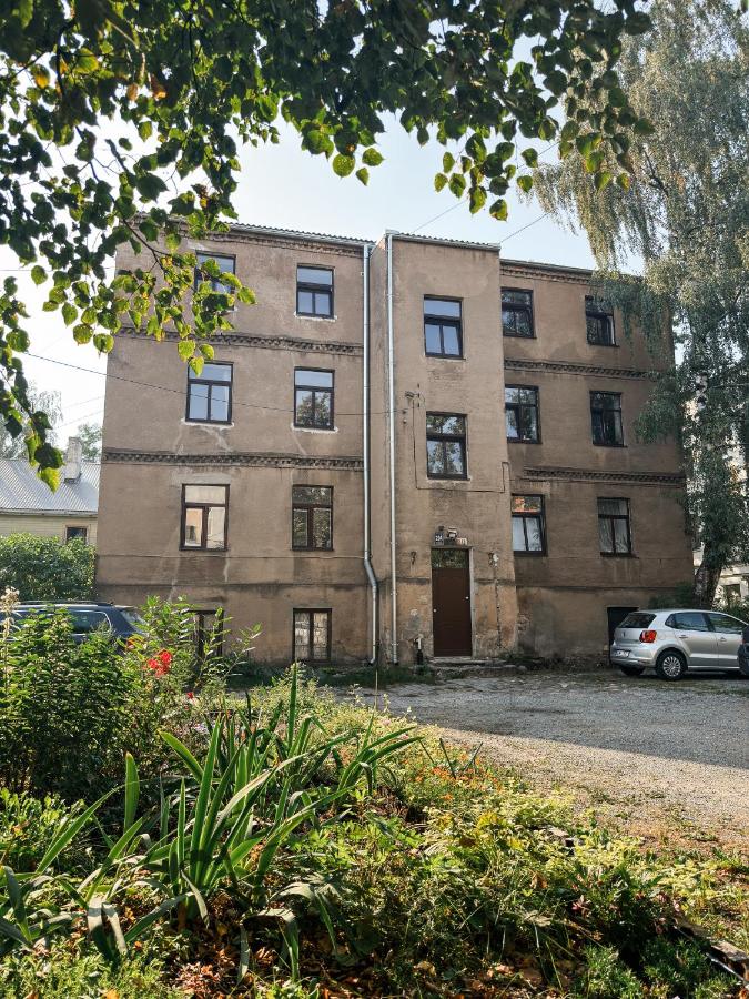 Quiet & Family Friendly, Free Parking, Near Park - B&B