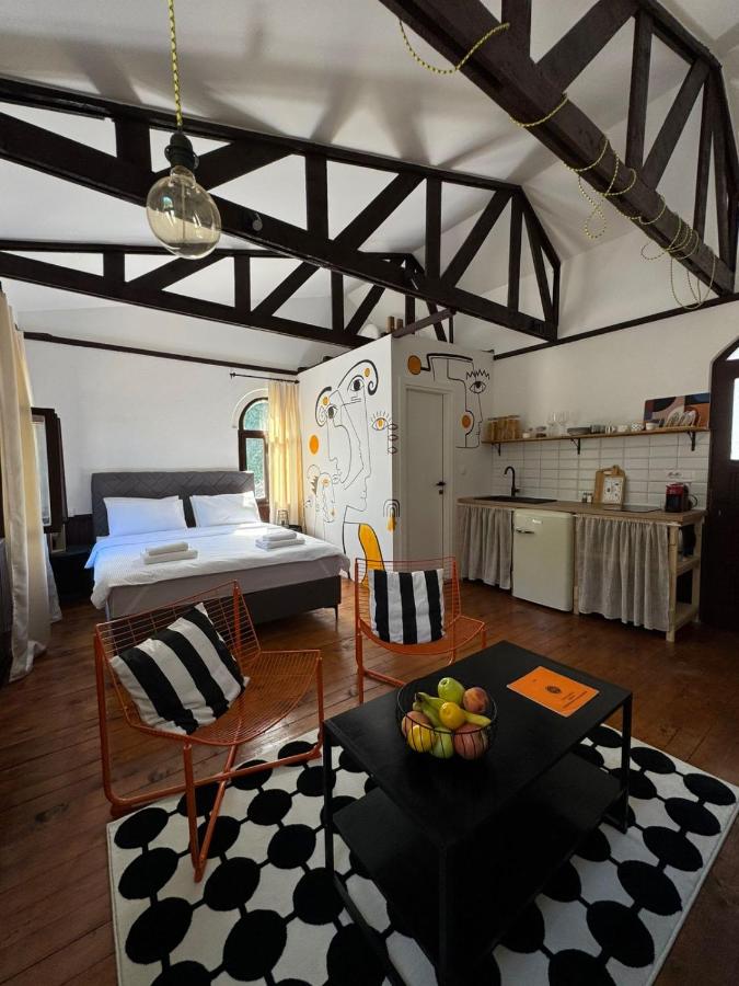 Atelje 1981 Apartment - B&B