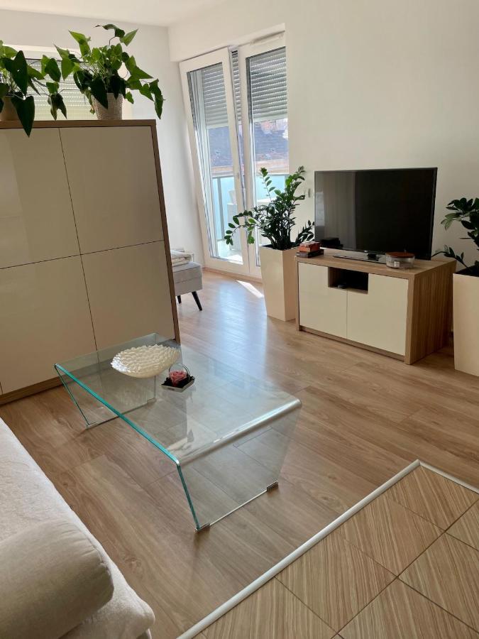 Cozy apartment close to the city center - Ferienwohnung Budapest
