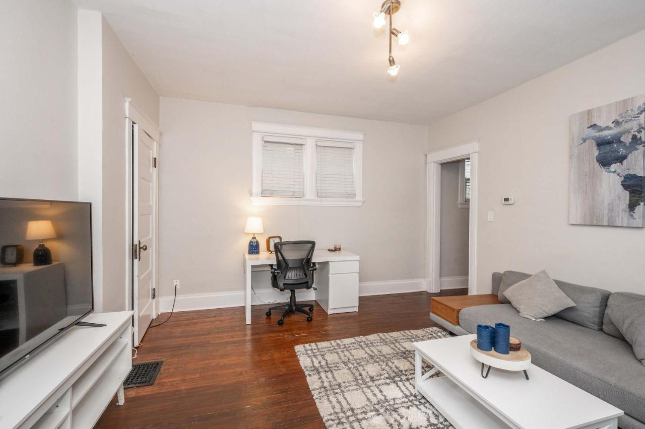 The Vista View Villa 1 Amazing Getaway for 2 - Bed and Breakfast Cincinnati