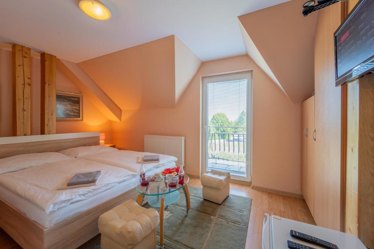 Chambre Triple - Vue sur Lac