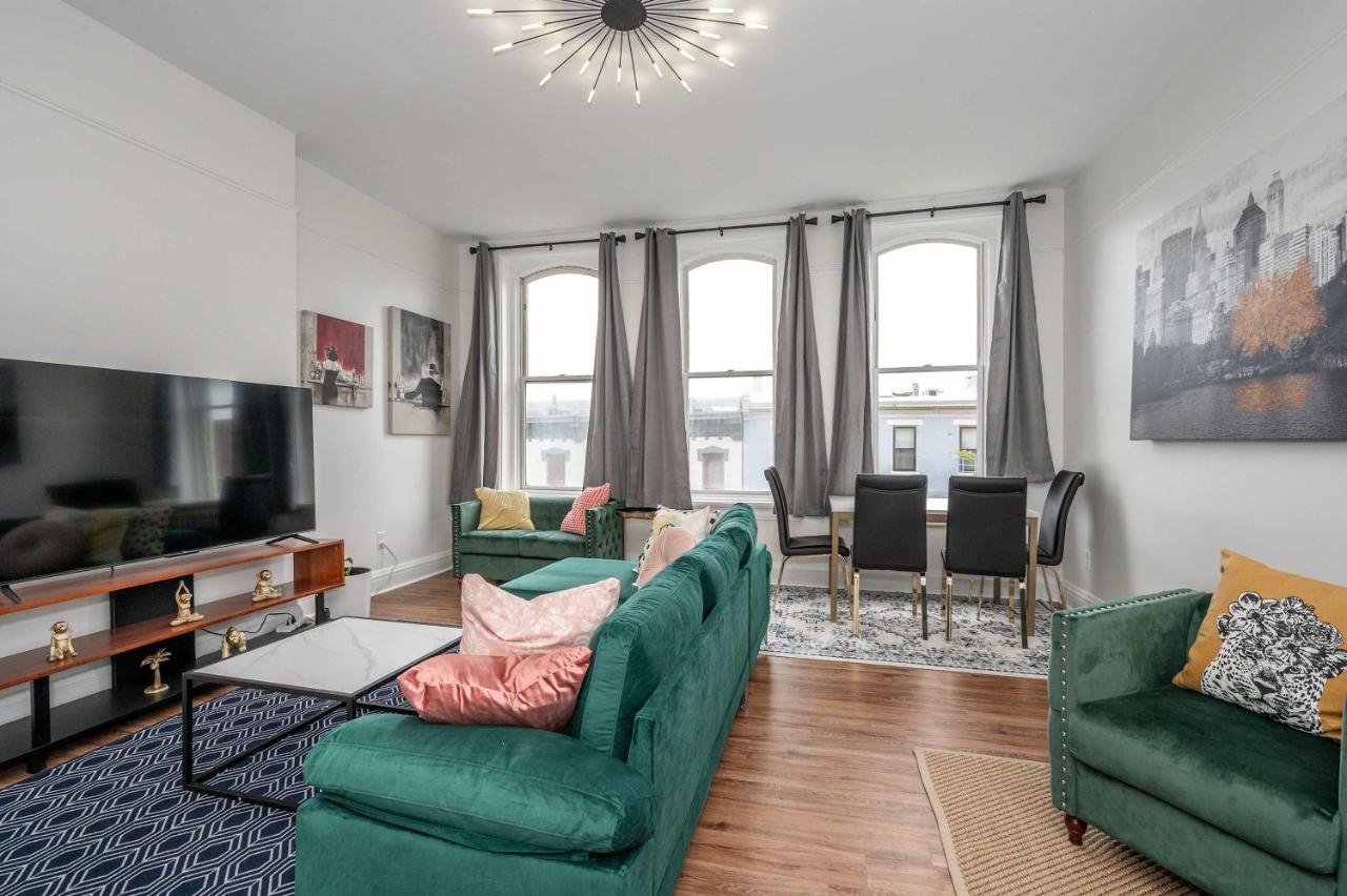 Covington 2BR, Private Deck, Event Center - Chambres d'hôtes Covington