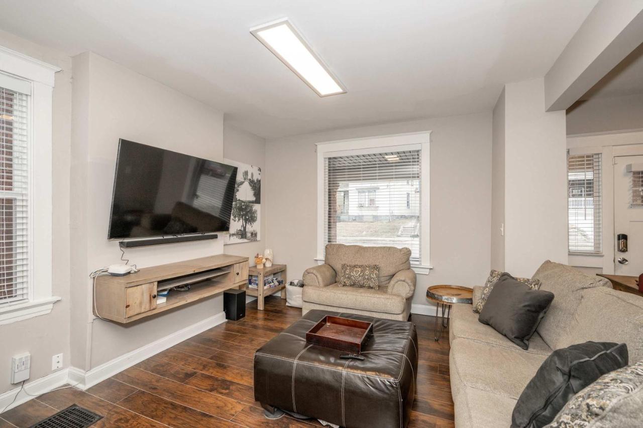 Queen City Homestead - For 6 - Chambres d’hôtes Cincinnati