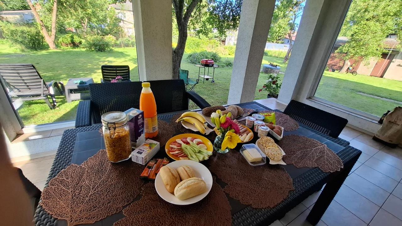 Cozy Garden Villa - B&B Ventspils