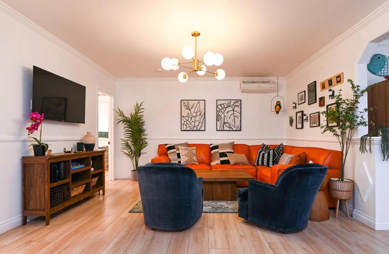 Immaculate 3BDR Bungalow - 5-Min Walk to Beach - B&B Long Beach