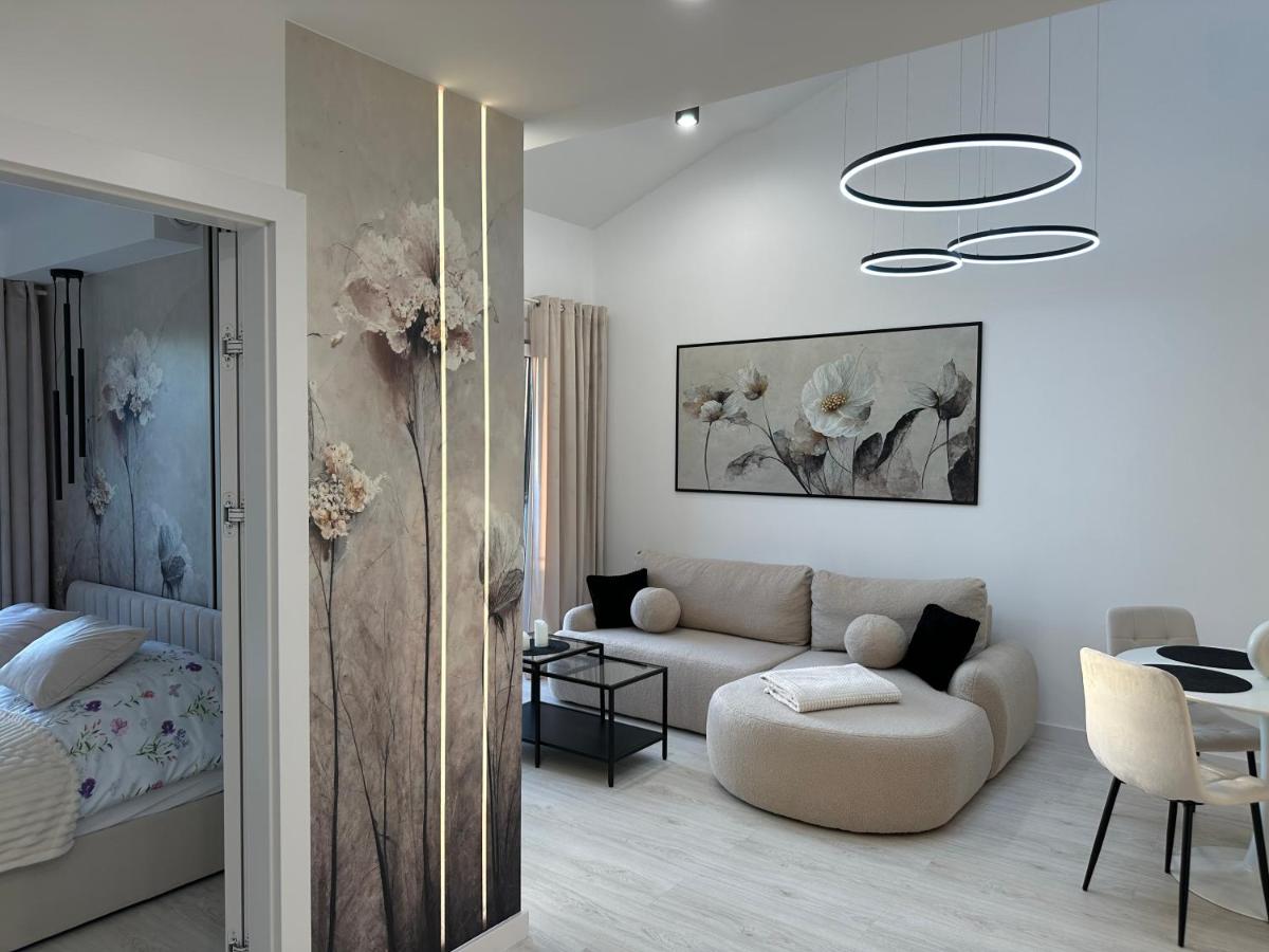 Nowy apartament z dwoma sypialniami i garażem