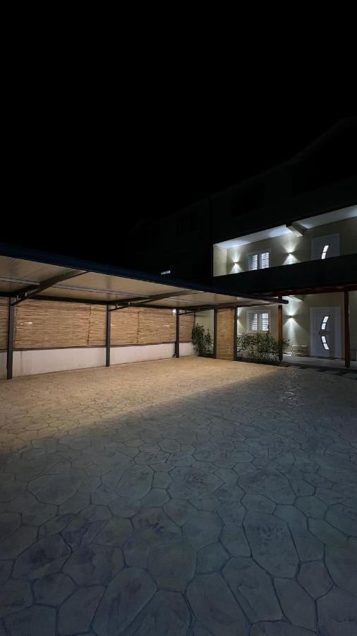 Lidova Apartments - Ferienwohnung Hamallaj