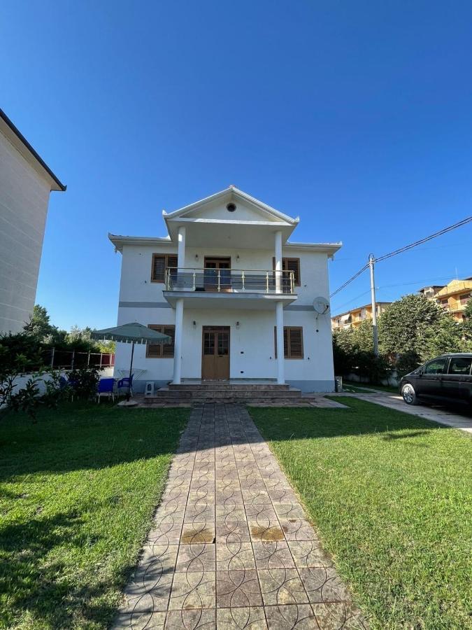 Villa in velipoje, a place to remember! - Ferienwohnung Velipojë