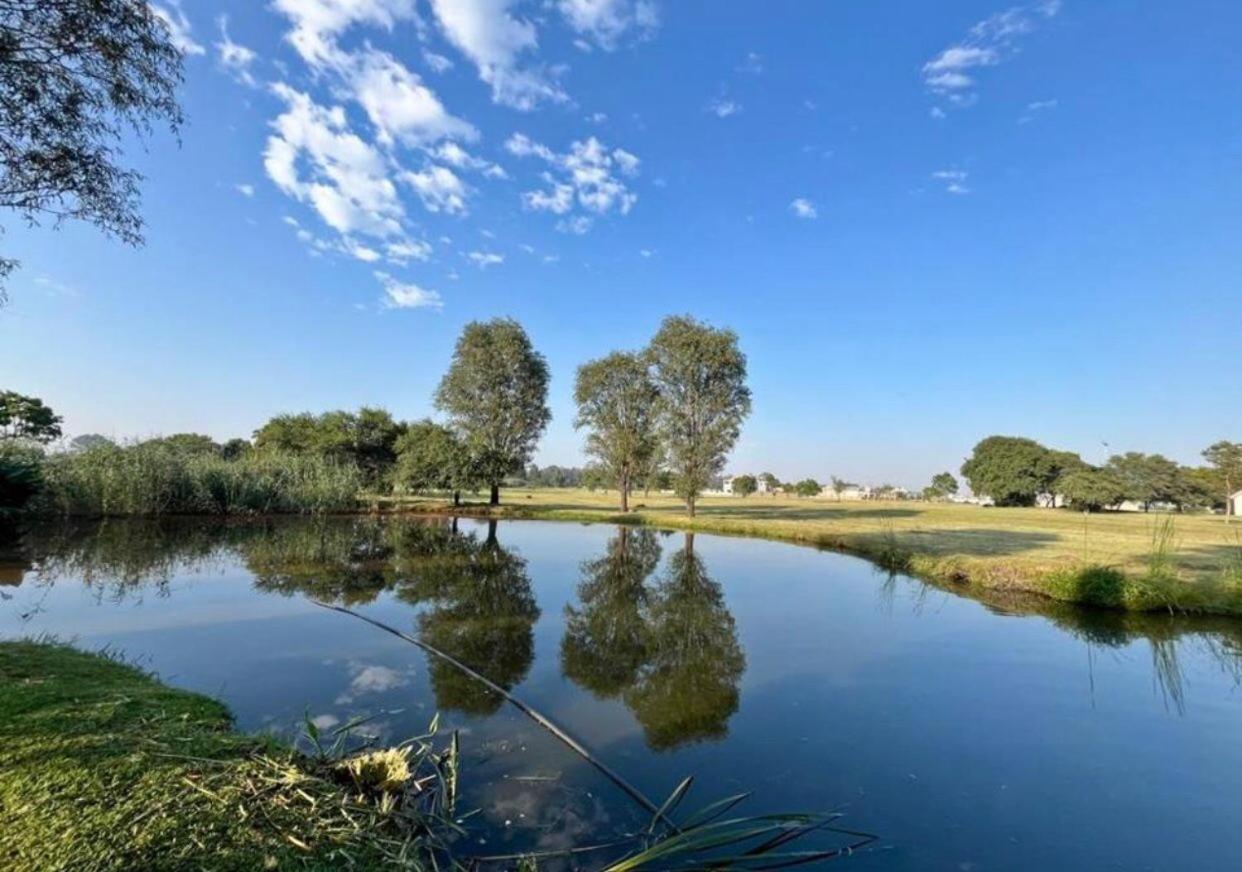 Zee guesthouse - Ferienwohnung Vereeniging