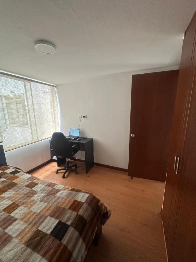 Eenpersoonskamer met Gedeelde Badkamer
