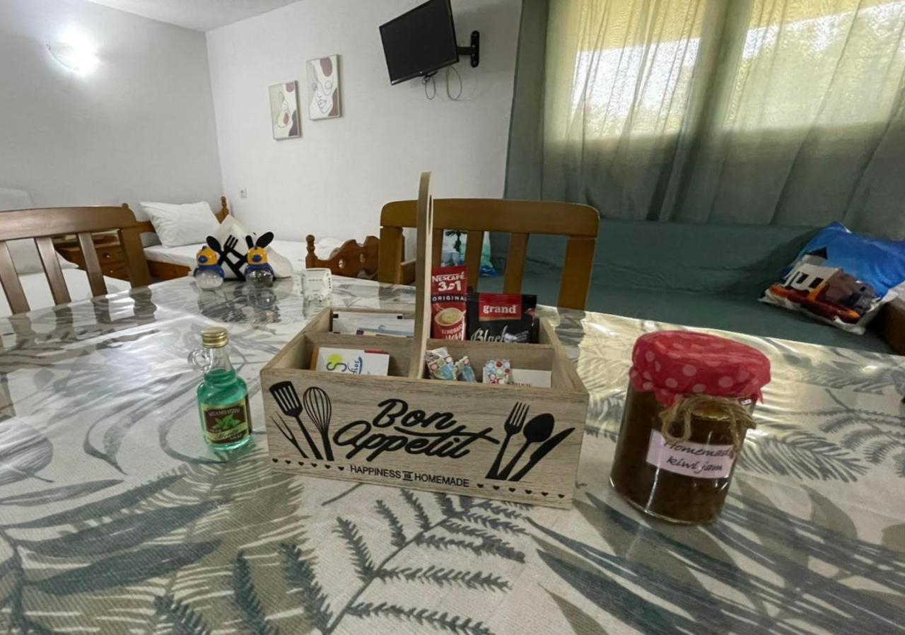 ODYSSEUS Studios - B&B Keramotí