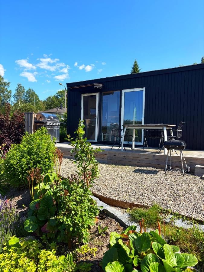 Tiny house in Uttran, Stockholm - B&B