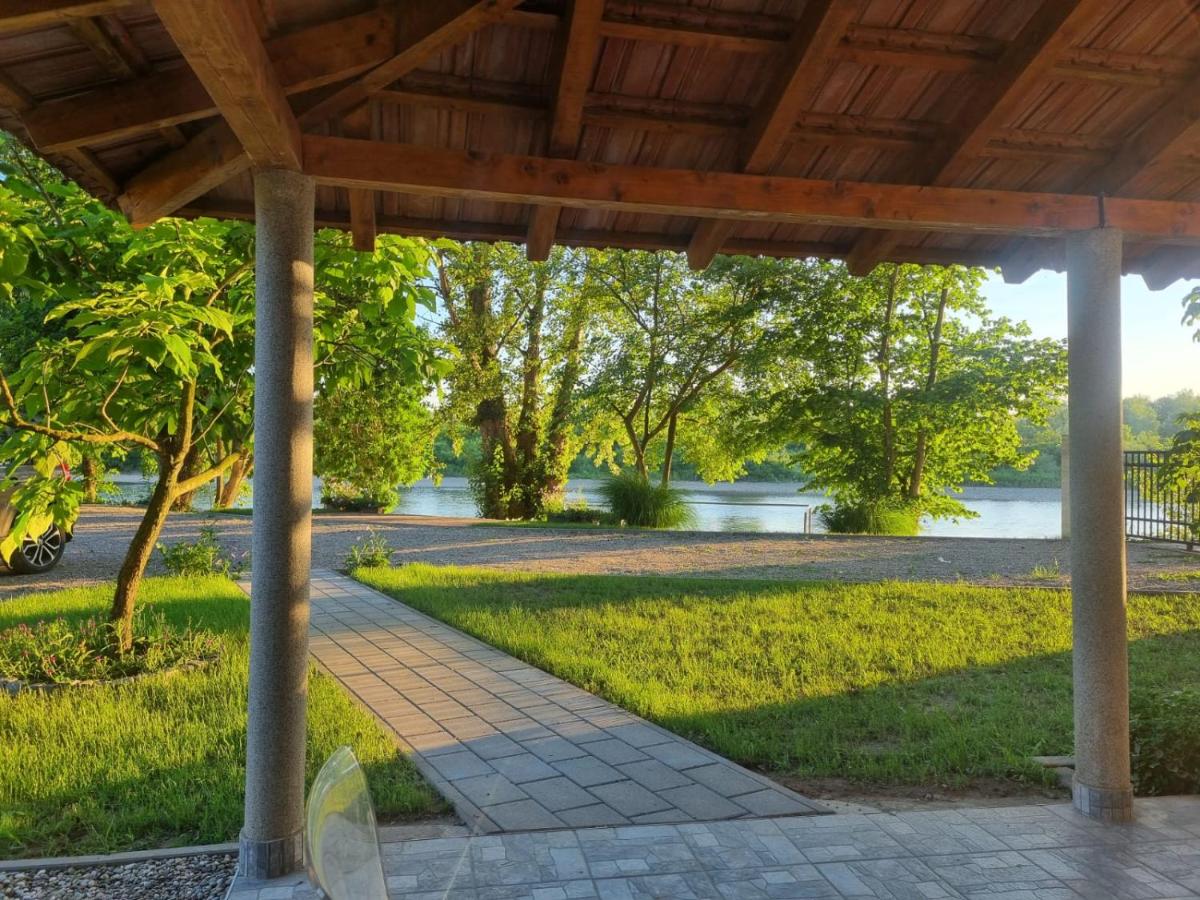 Vikendica Sejšeli na Drini - B&B Lipnički Šor