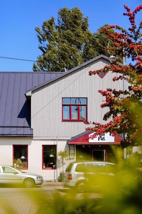 Four Seasons Apartments - Bed and Breakfast Tukums