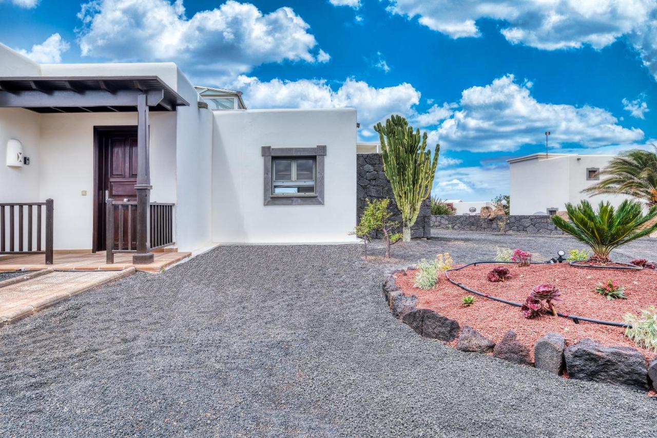 Sea Whisper Lanzarote - Faro Park 204 - B&B spiaggia di Blanca
