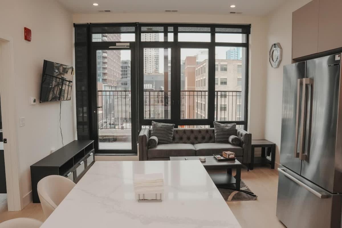 River North Private Balcony With In and Out Parking - Chambres d’hôtes Chicago