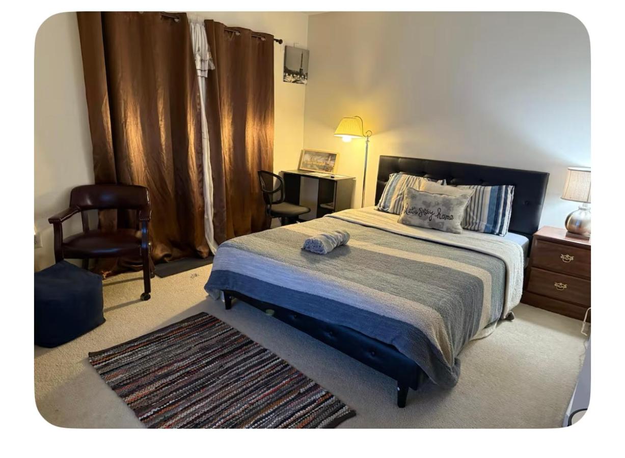 Cool CAR DEPENDENT room with TV - Bed and Breakfast Richmond