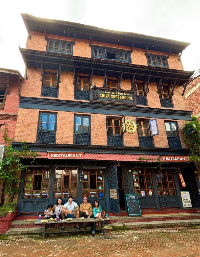 Shiva Guest House - B&B