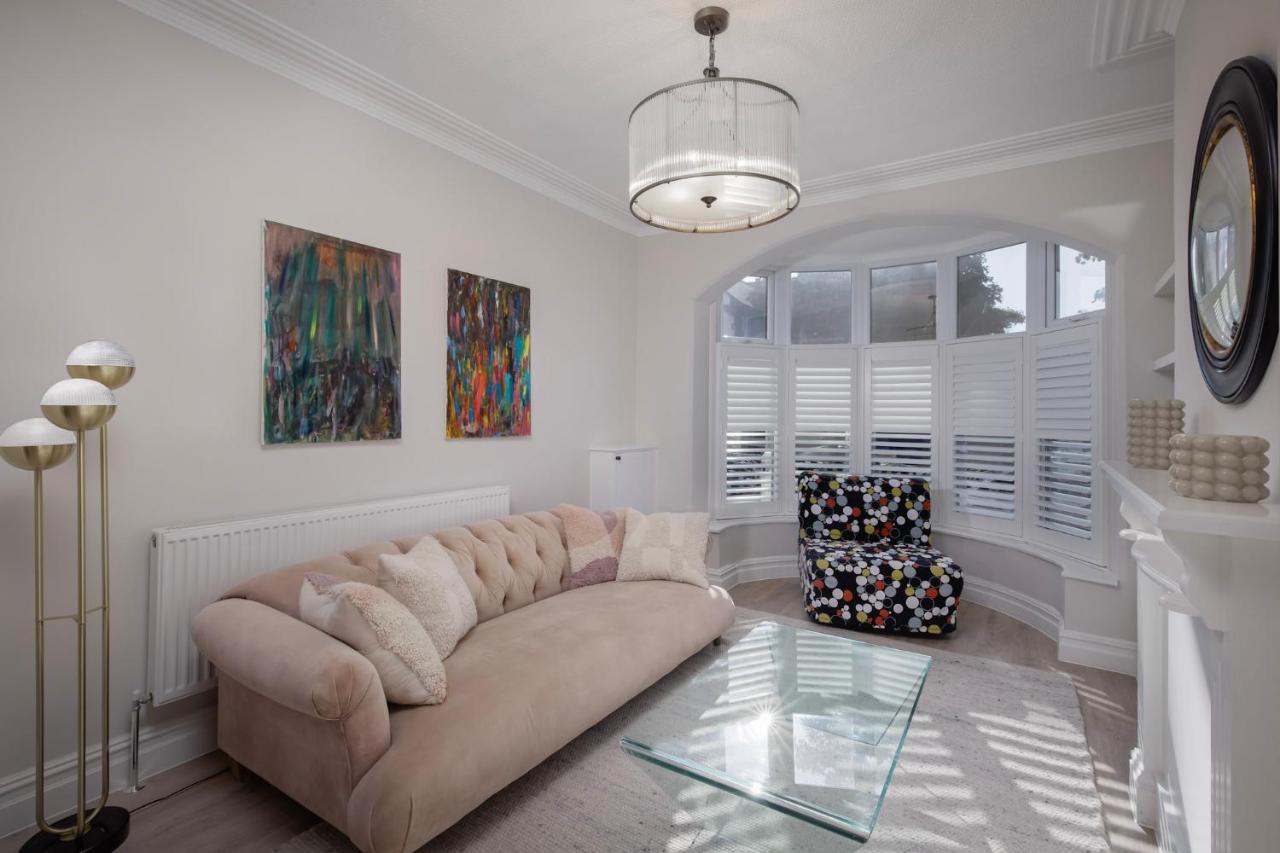 Blackpool Beauty! - Full House - Sleeps 9 - B&B