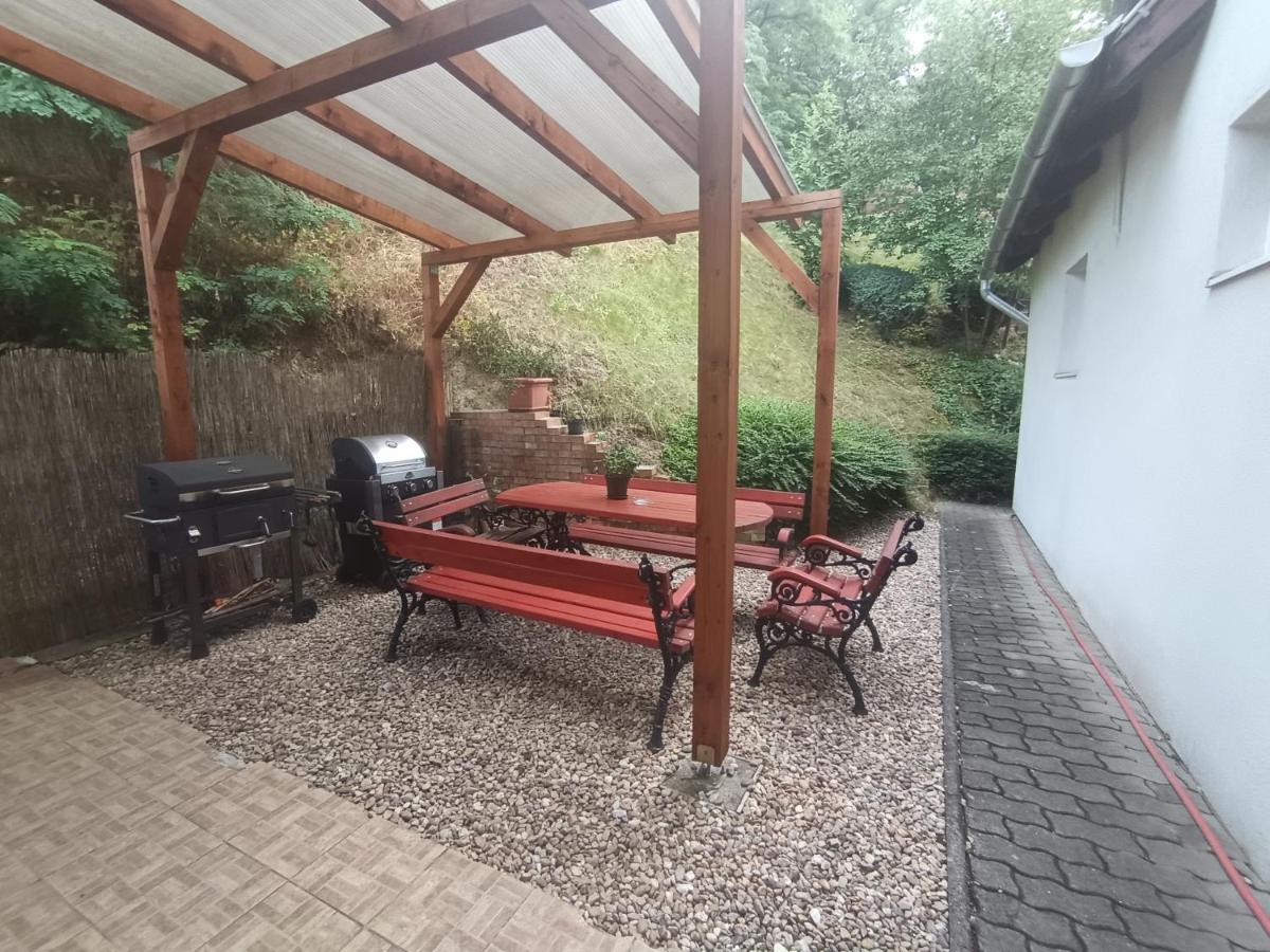 HamvasDomb Vendégház - Chambres d’hôtes Egerszalók