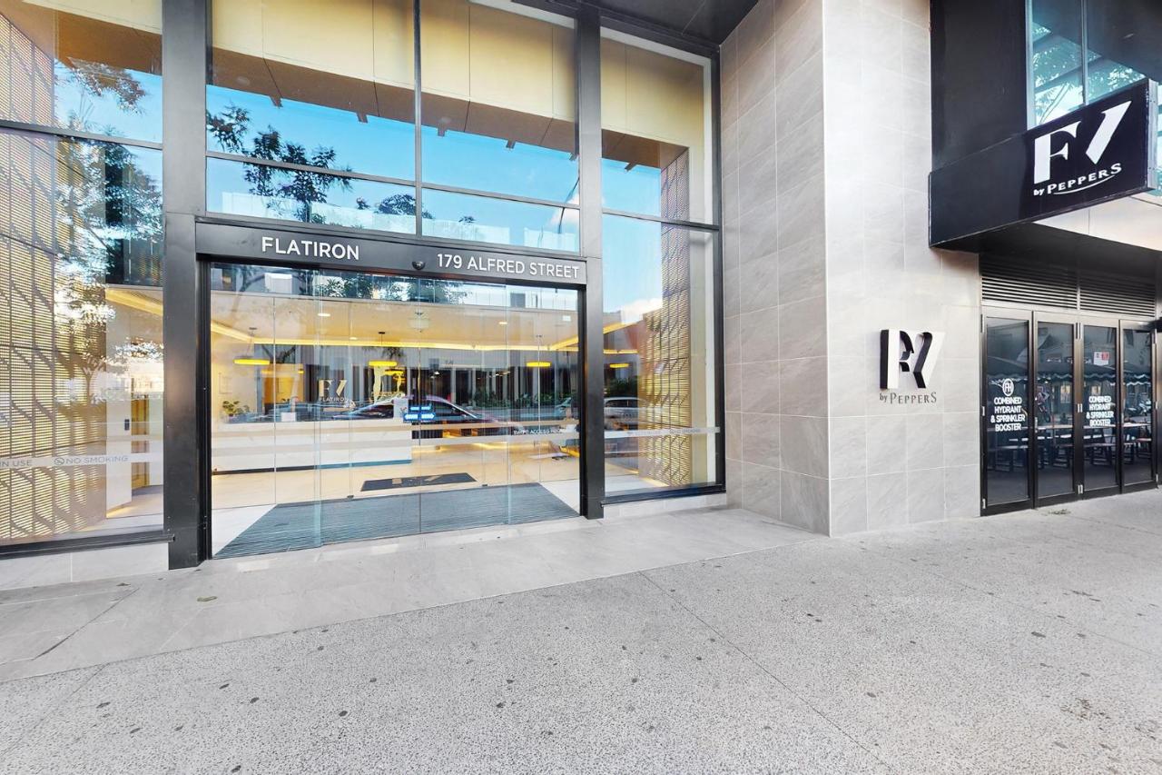 Stylish 2BR with Story Bridge & Fireworks Views - Ferienwohnung Brisbane