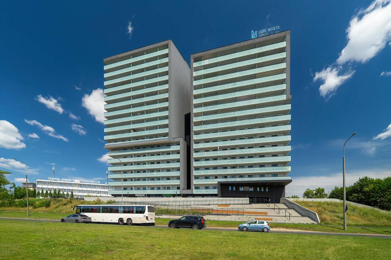 Colorful Apartment Rataje Poznań with Parking and Air Conditioning by Noclegi Renters - B&B Posnania