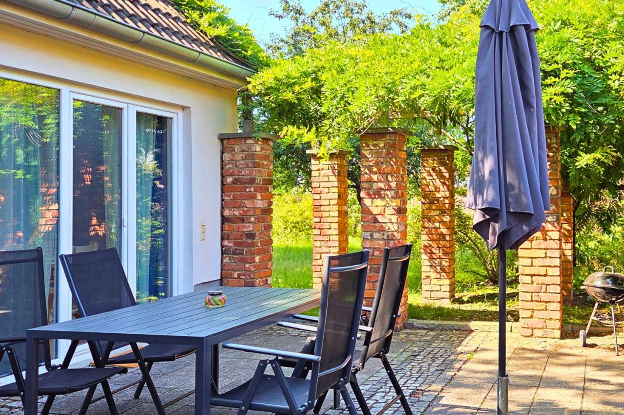 Gemütliches eigenes Häuschen mit Terrasse & Garten - optimal gelegen zwischen Altstadt & Hafen #4 - B&B