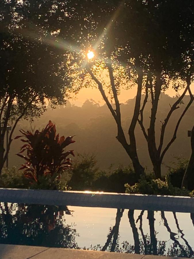 Lennox Estate with Pool, Tennis court, Gym & Sauna - Chambres d'hôtes Lennox Head