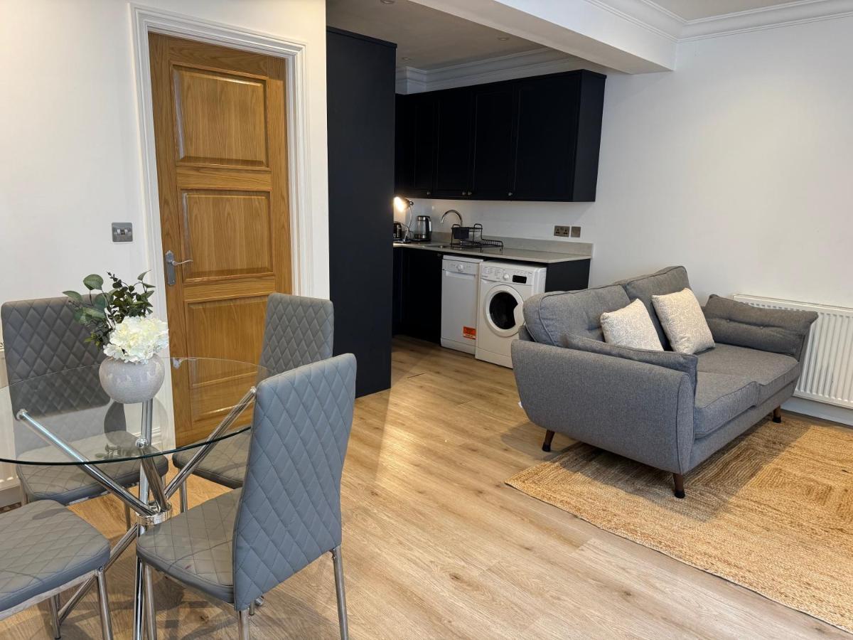 West Kensington Flat - great for exploring London - B&B London