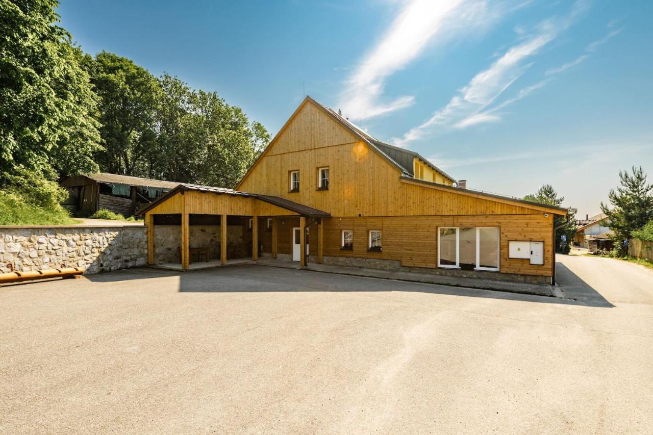 Šumavská Vlčice - Penzion Žleby - B&B