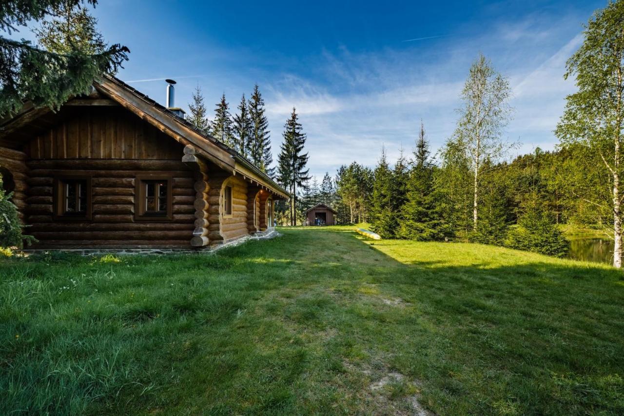 Šumavská Vlčice - Rybářský srub - B&B Strážný