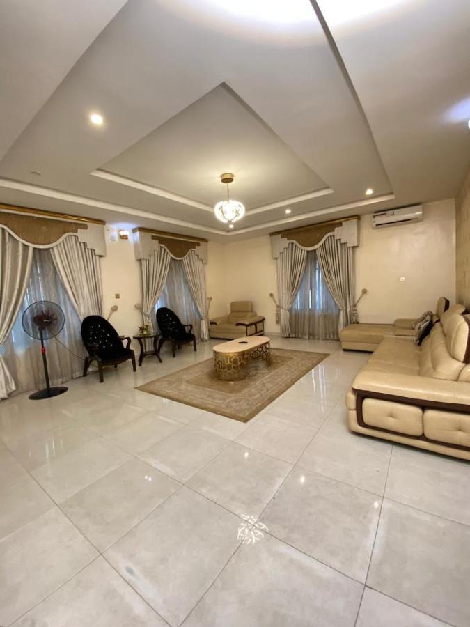 Luxury and Cozy family home - B&B Ibadan