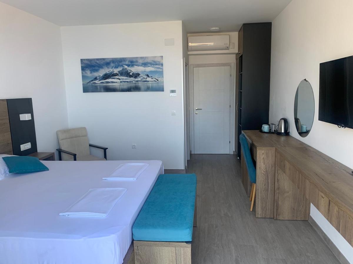 Habitación Doble Deluxe con balcón y vistas al mar