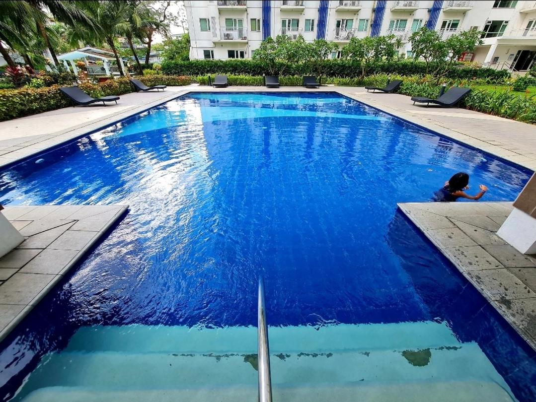 Grass 2-Bedroom at Tower 3 223 - B&B Manila