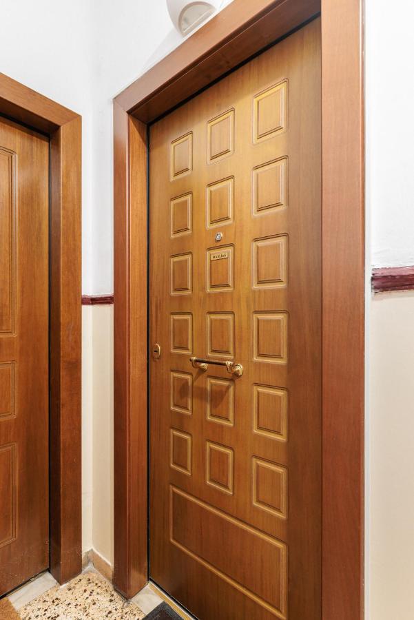 F & B Collection - Flat for 5 - B&B Thessaloniki