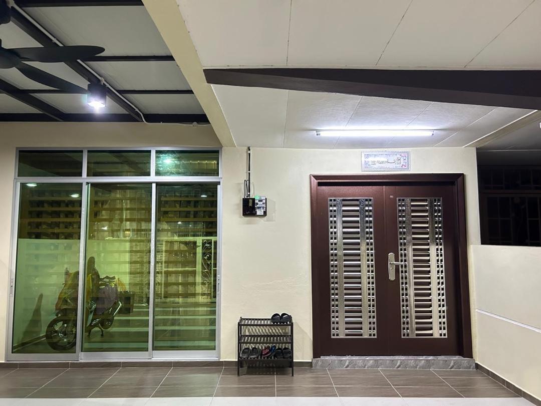 Mumtaz Homestay - Ferienwohnung Kampung Belah Dua